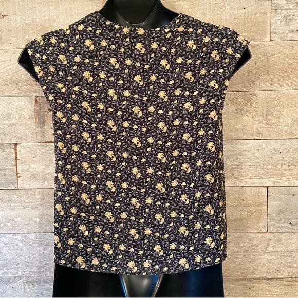 Laura Ashley women’s floral blouse in size 9 - Picture 3 of 7